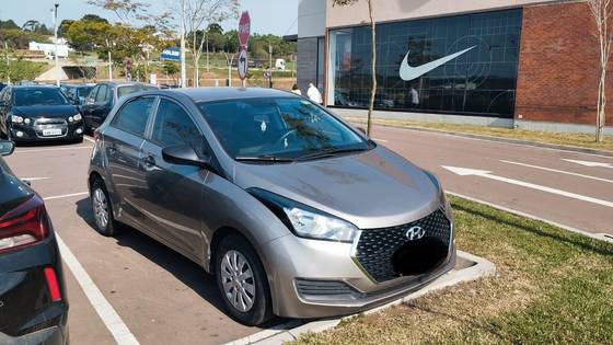 HYUNDAI HB20 1.0 UNIQUE 12V FLEX 4P MANUAL